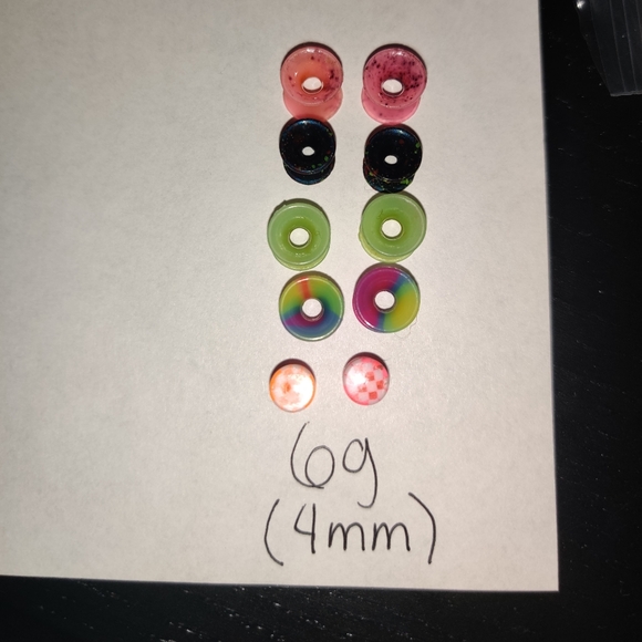 6g Plugs and Tunnels - Picture 4 of 4